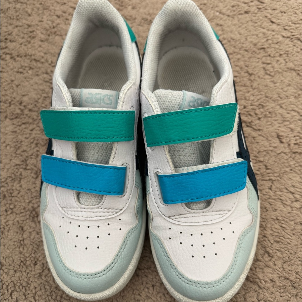 ASICS
